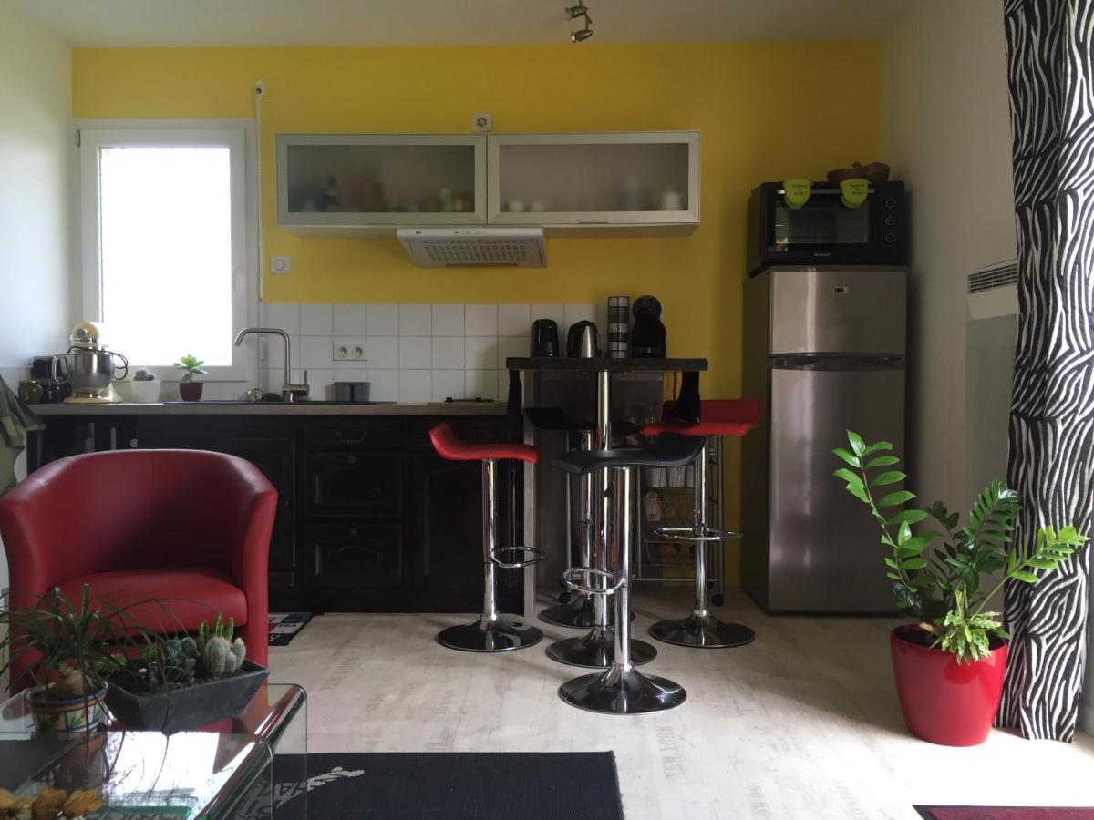 Maison A La Campagne A 2Km Du Circuit De Bresse Sagy  外观 照片